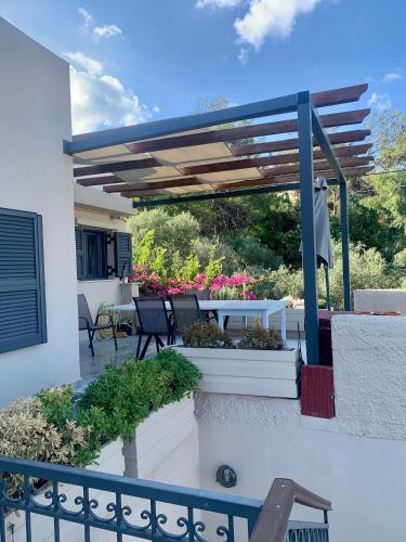  Terpsichori Villa & Apartments in Kalamaki