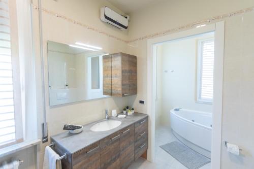 Vannas istaba, Villa Moiacchina Luxury Home in Castello Di Brianza