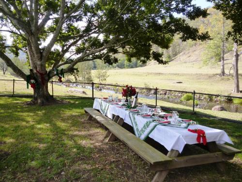 Christmas Creek Café & Cabins