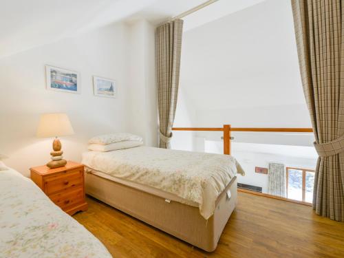 The Old Parlour Sampford Courtenay - image 9