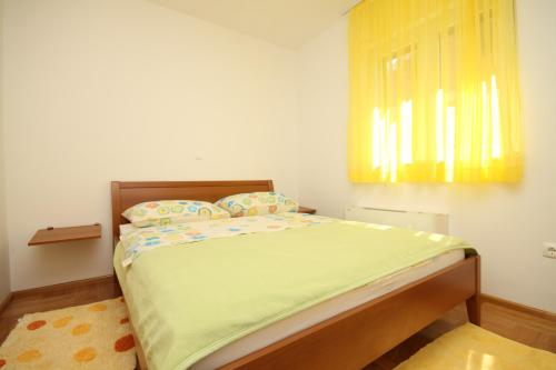 Apartments with a parking space Makarska - 3751 - image 4