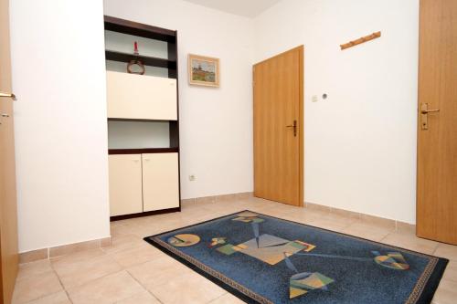 Apartments by the sea Preko Ugljan - 3489 - image 12