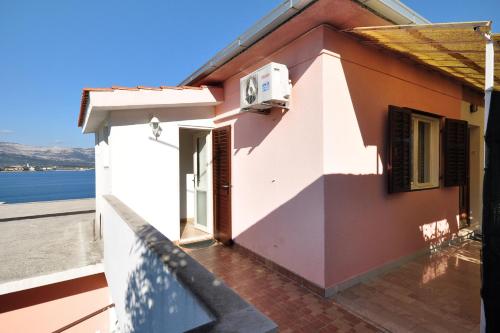 Apartments by the sea Arbanija Ciovo - 1085 - image 8