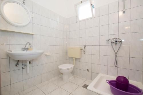 Apartment Arbanija 1122a - image 8