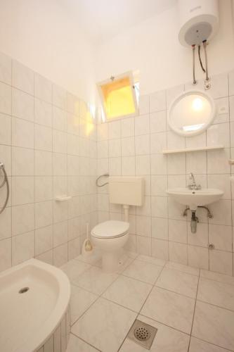 Apartment Arbanija 1122a - image 10