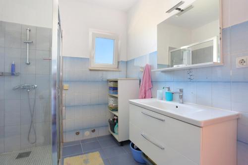 Apartment Arbanija 1125a - image 7