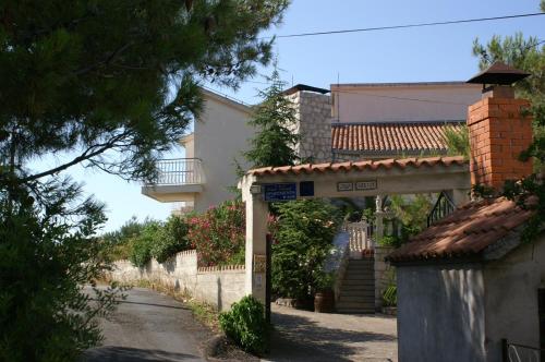 Apartments by the sea Zablace, Sibenik - 4251 - Zablaće