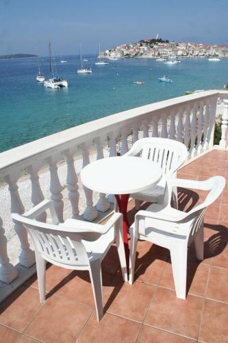 Apartments by the sea Primosten - 4169 - image 10