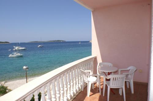Apartments by the sea Primosten - 4177 - image 10