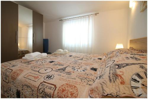 Two-Bedroom Apartment with Terrace and Sea View image 9