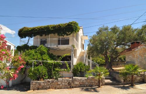  Apartments by the sea Stupin Celine, Rogoznica - 2096 in Rogoznica