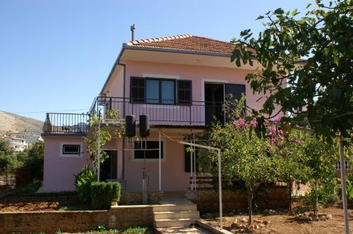  Apartments by the sea Seget Vranjica, Trogir - 2082 in Seget Vranjica