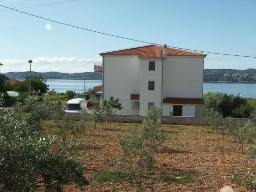  Apartments by the sea Seget Donji, Trogir - 2041 in Trogir