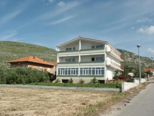  Apartments by the sea Seget Donji, Trogir - 2041 in Trogir