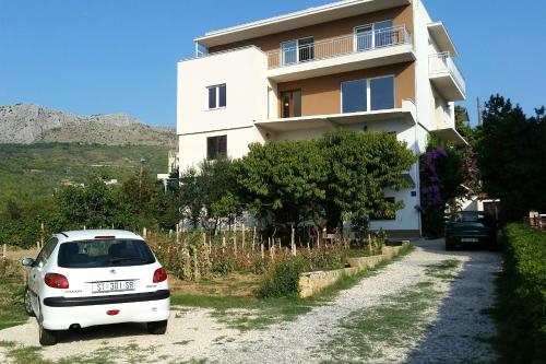  Apartments by the sea Podstrana, Split - 2087, Pension in Podstrana