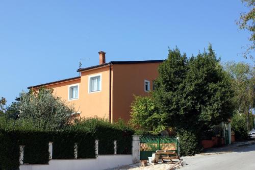  Apartments with a parking space Banjole, Pula - 2213 in Pula