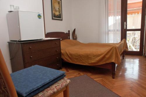 Rooms with a parking space Rovinj - 2245 - image 3