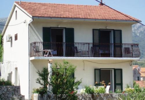  Apartments by the sea Jelsa, Hvar - 4001 in Jelsa