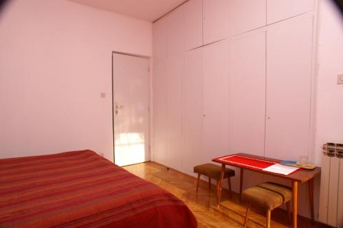 Double Room Jelsa 4041d - image 6