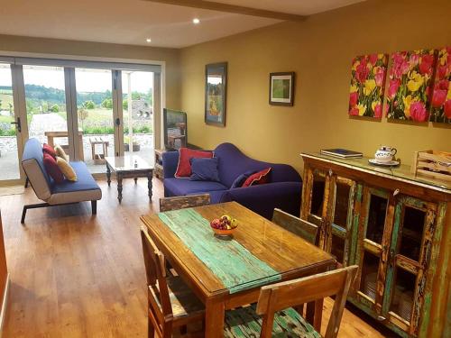 Delightful 1-bed barn with stunning mountain views... in Plesentpointa