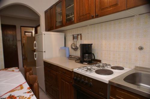 ห้องครัว, Apartment Stara Novalja 4153a in สตารา โนวาเลีย