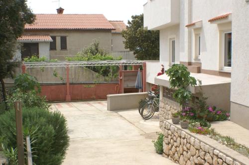 Apartment Mandre 4098d - image 5