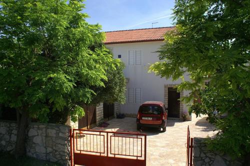  Apartments with a parking space Vlasici, Pag - 4139 in Vlašići