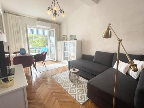 One-Bedroom Apartment with Terrace and Sea View room in Apartment Stara Novalja 4144a