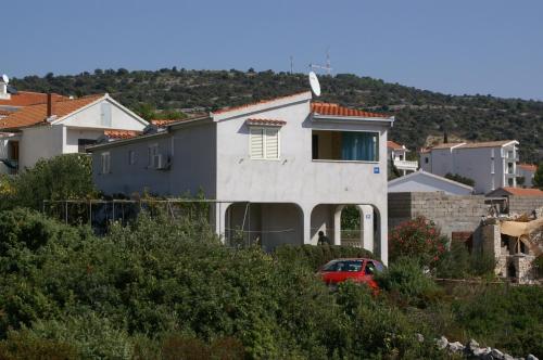  Apartments by the sea Sevid, Trogir - 4287 in Sevid