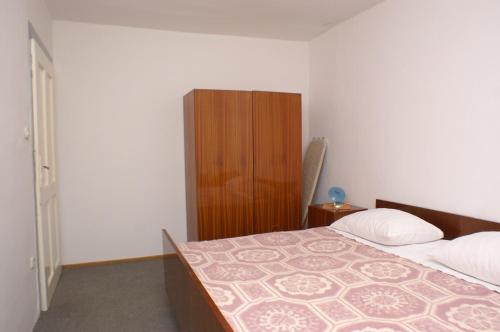 One-Bedroom Apartment with Terrace image 10