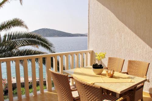Apartments by the sea Razanj Rogoznica - 4253 - image 5