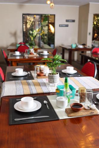 Tikay Suite Hotel in โกเปียโป