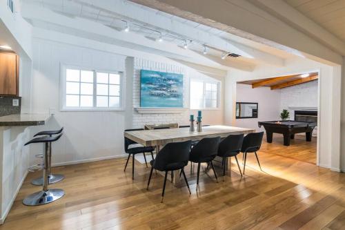 4 Bedroom house large pool & spa in prime location, Los Angeles (fotografie 4)