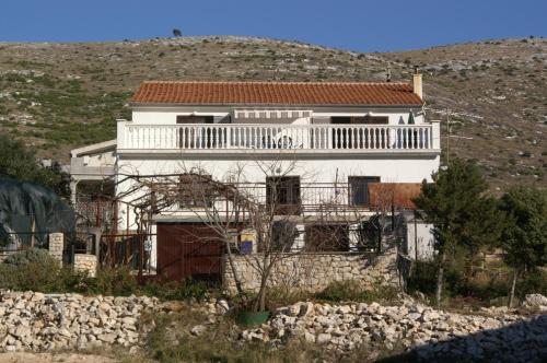  Apartments with a parking space Grebastica, Sibenik - 4311, Pension in Bašelovići