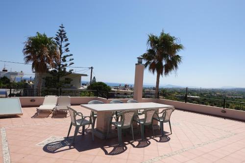 Villa with pool and ocean wiews Kolimbari, Chania.