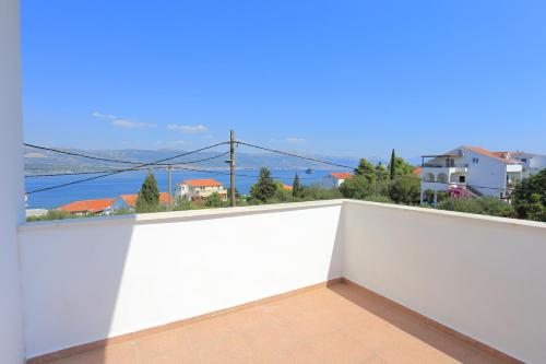 Apartments and rooms by the sea Arbanija, Ciovo - 1125