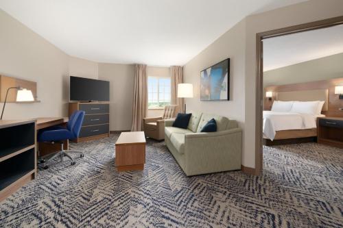 Candlewood Suites Watertown Fort Drum an IHG Hotel - image 11