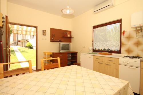 Apartments for families with children Banjole Pula - 2258 - image 5