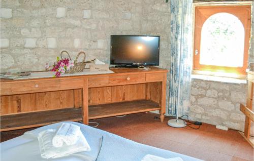 Pet Friendly Home In Montaut With Wifi