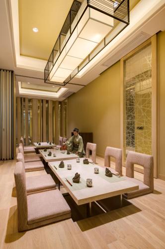 Restaurant, Hotel Nikko Guangzhou in Tianhe District