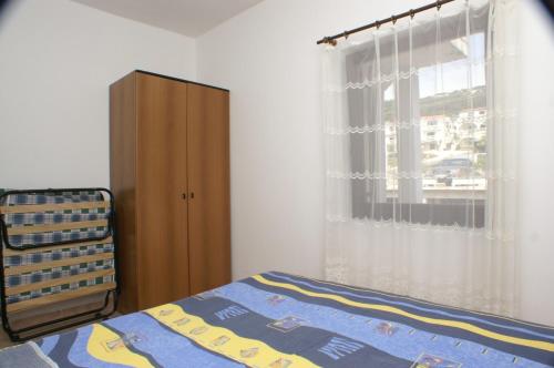 Apartments by the sea Stara Novalja Pag - 4063 - image 13