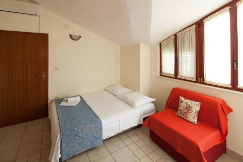 One-Bedroom Apartment with Terrace and Sea View image 10