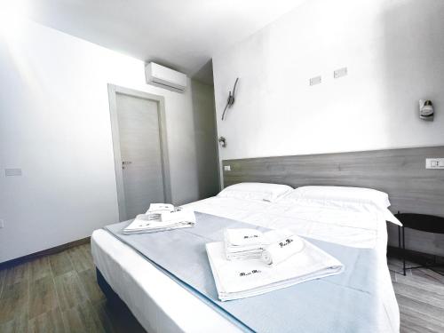 Perla Blu Tropea Room Type - Standard Double Room