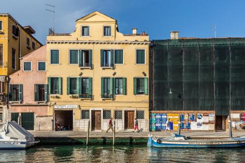 Palazzina Canal - image 11