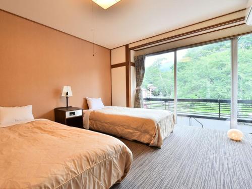 Twin Room with Private Bathroom