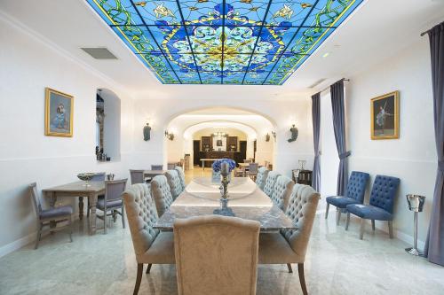 餐飲選擇, Hotel Caraiman in 錫納亞市中心