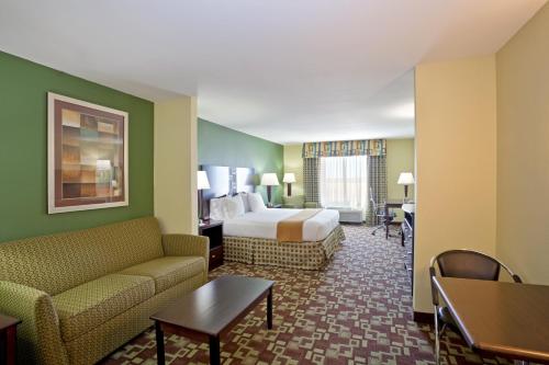 Holiday Inn Express Hotel & Suites Dumas, an IHG Hotel