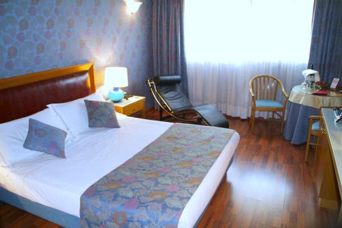Hotel Motel Visconteo Room Type - Deluxe Double Room - First Floor