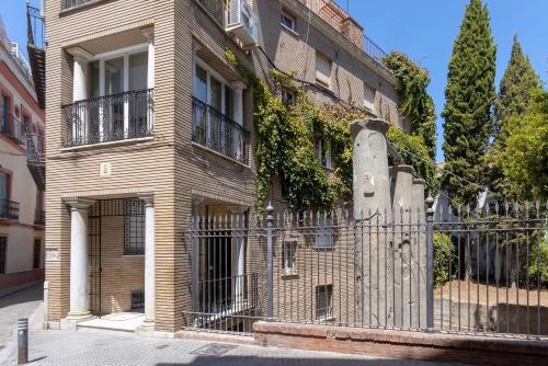 Apartment with Balcony image 2