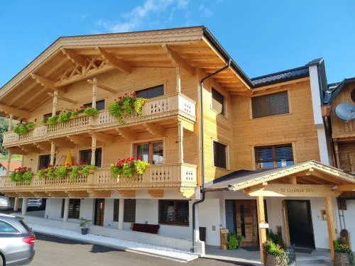 Greidlhof Alpstyle Apartments in Fügen, Österreich